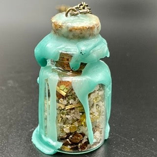 Prosperity Spell Jar Amulet